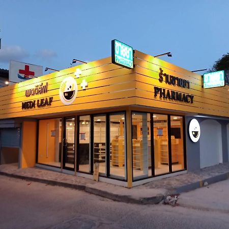 Medileaf Hostel Haad Rin Exterior photo